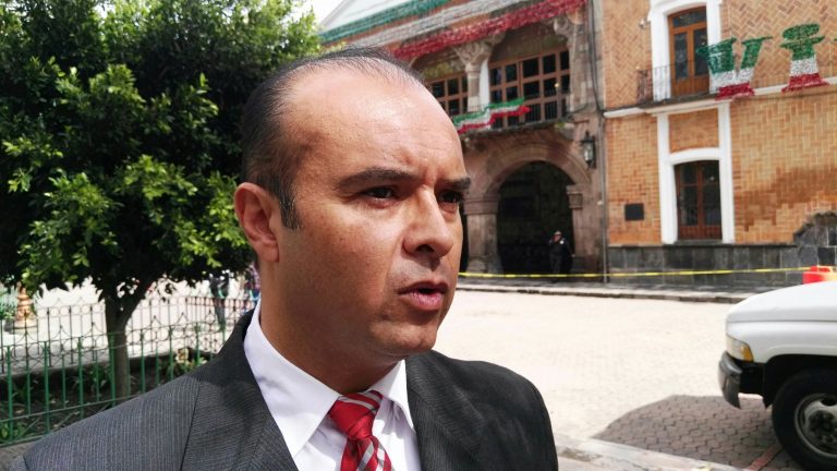 Inconsistencias en factura del Presidente del Patronato de la Feria por viaje de representación