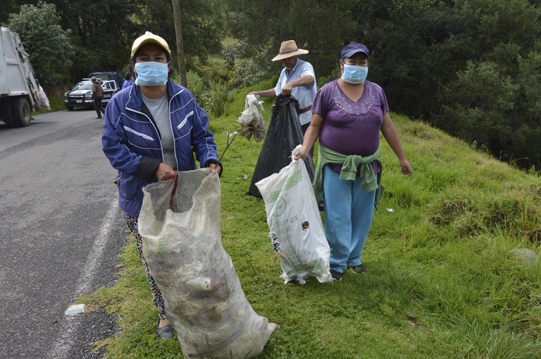 Personal de limpieza, los que menos ganan en municipios