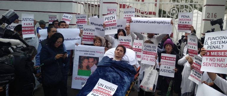 ROBERTO GONZÁLEZ VISITA CASA DE TRANSICIÓN DE AMLO; BUSCA JUSTICIA DESDE 2017
