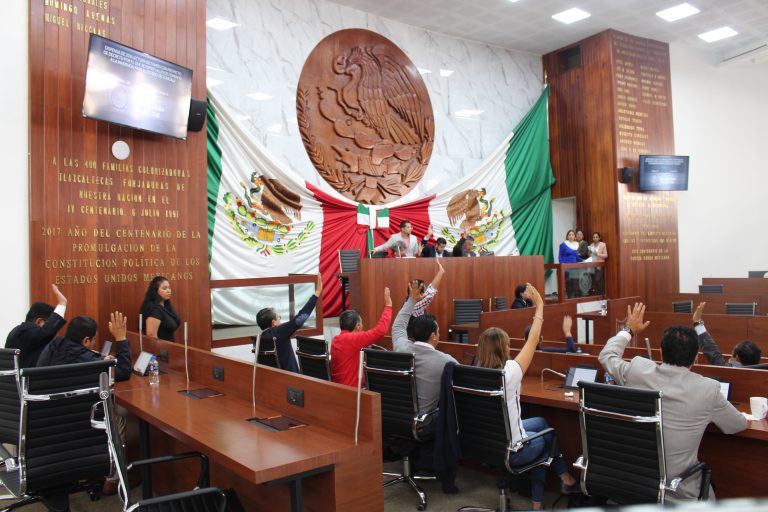 Avala Congreso cuenta pública 2017 de los tres poderes del Estado