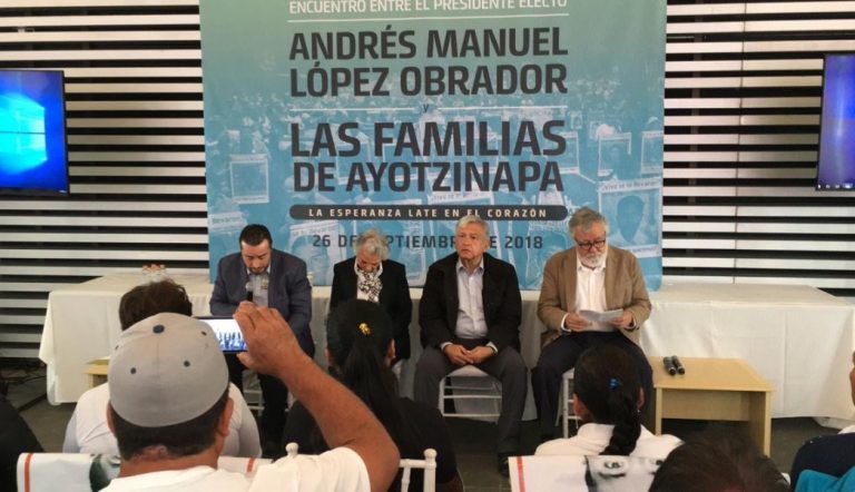Busca AMLO decreto para encontrar la verdad del caso Ayotzinapa