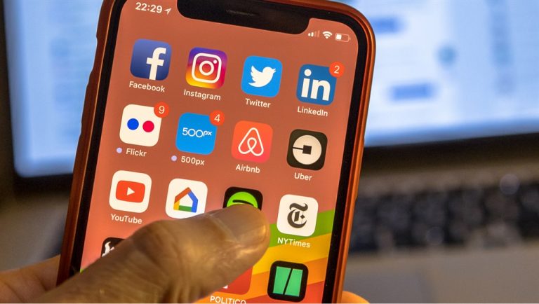 Se opone industria en telecom al impuesto en plataformas digitales