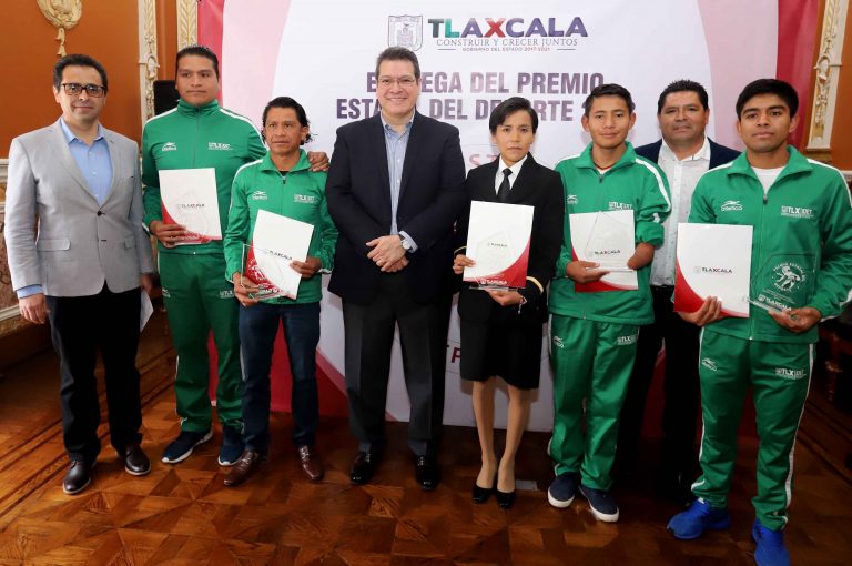 Entrega Mena Premio Estatal del Deporte 2018