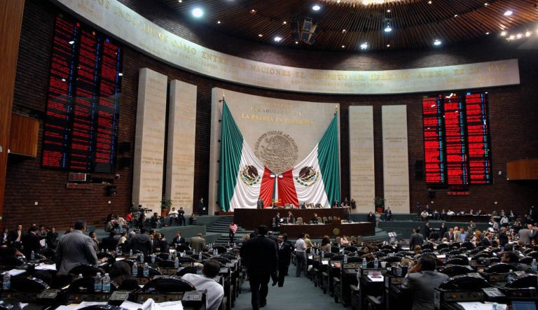 Diputados quitan prisión preventiva a 6 delitos en cambios de la propuesta del Senado