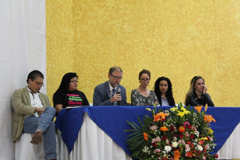 Solicita Fray Julián y academia a SEPE programa educativo para prevenir violencia de género y trata