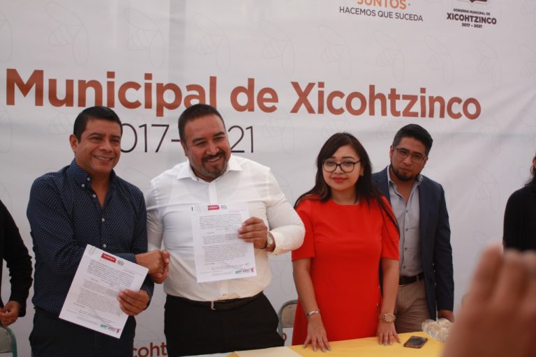 Con firma de convenio Xicohtzinco y UPTX acercarán ciencia a jóvenes
