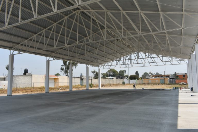 Estrena secundaria Domingo Arenas plaza cívica; parte del Plan de Techumbres 2019 en Zacatelco