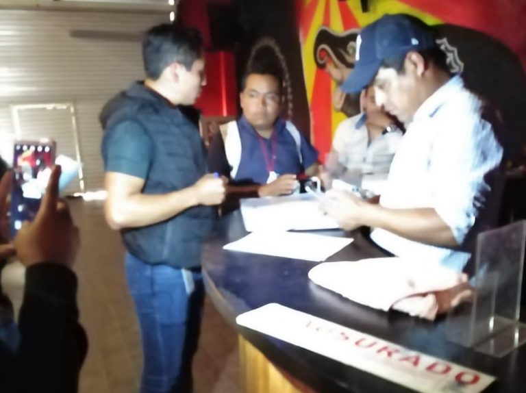 Clausurados dos lugares que vendían alcohol a menores cerca de universidades en Zacatelco