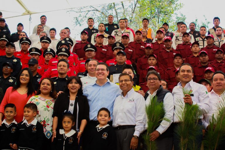 Reconocen a brigadistas anti incendios por su labor