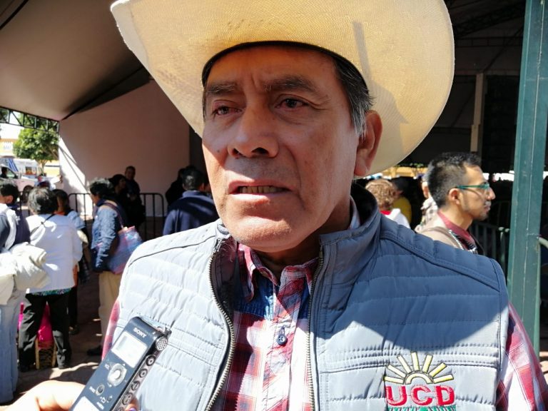 Temen campesinos “gato por liebre” al modificar fondos para fertilizantes