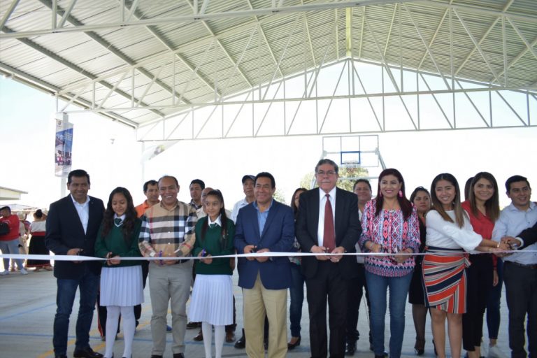Inauguran cancha deportiva en secundaria de Zacatelco