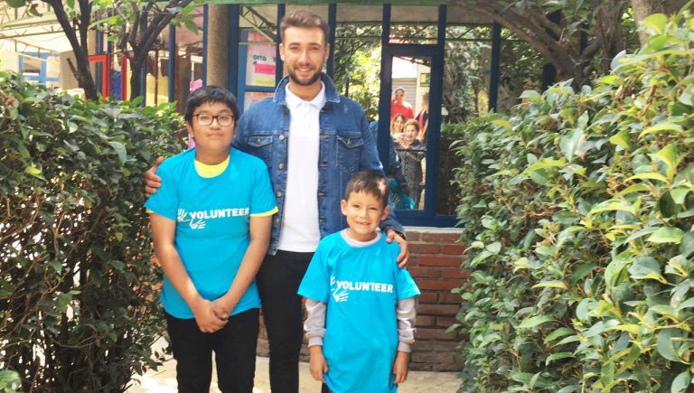 Abre Simón Bolívar red de cooperación entre iniciativas locales con Adventure Volunteer