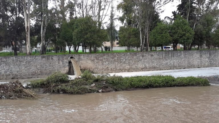 77 toneladas diarias de contaminantes son arrojadas al rio Zahuapan y Atoyac