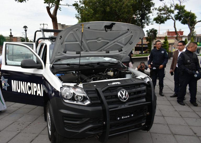 Entregan nueva patrulla en Zacatelco