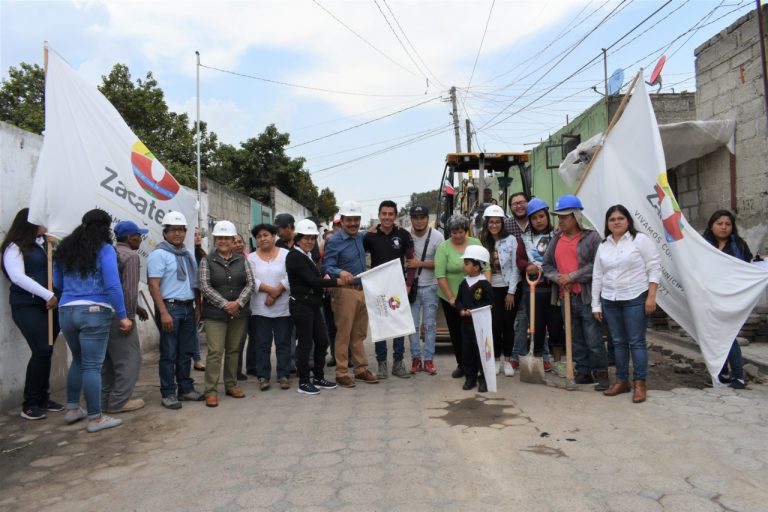 Se da banderazo de inicio en obras en Zacatelco