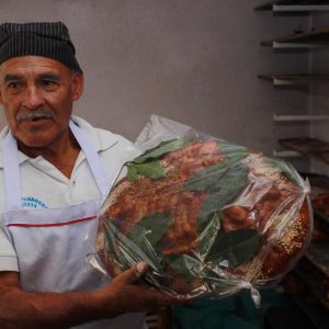 Entregar su corazón al horno de pan, así es la vida Don Quiro