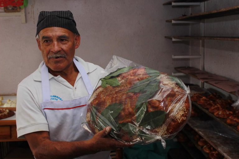 Entregar su corazón al horno de pan, así es la vida Don Quiro