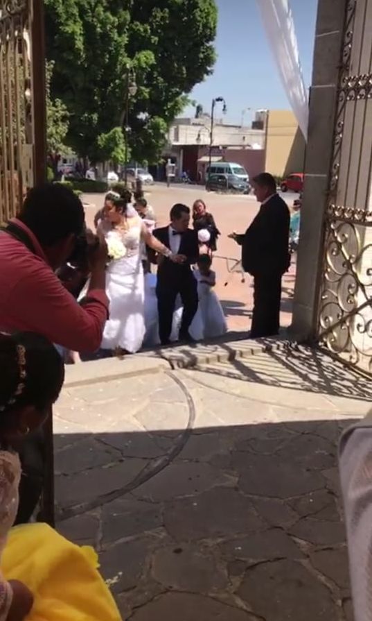 Ignora Tepeyanco medidas sanitarias y permite boda en auditorio municipal #TómaloEnSerioMx 2 WhatsApp Image 2020 03 28 at 21.17.49 e1585559882891