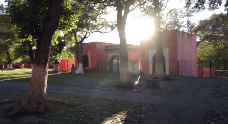 ¿Cuántos positivos de Covid-19 se estima que tendrá Tlaxcala al pico más alto en México?