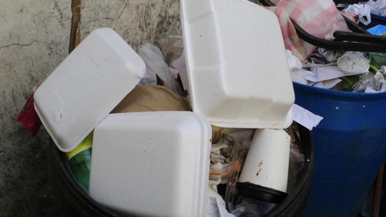 Unicel contaminante