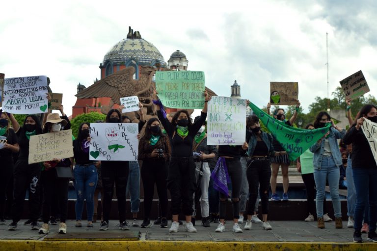 Mujeres tlaxcaltecas que deciden abortar son violentadas por personal médico