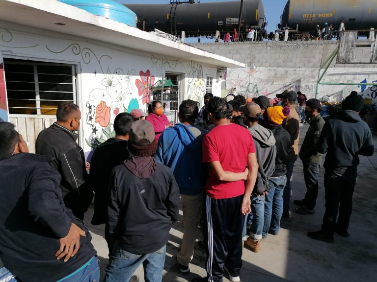 Denuncian crueldad humana al detener a 100 migrantes ayer en Apizaco