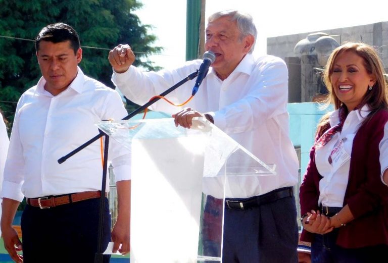AMLO-Tlaxcala-Escenario-Benito-Juarez
