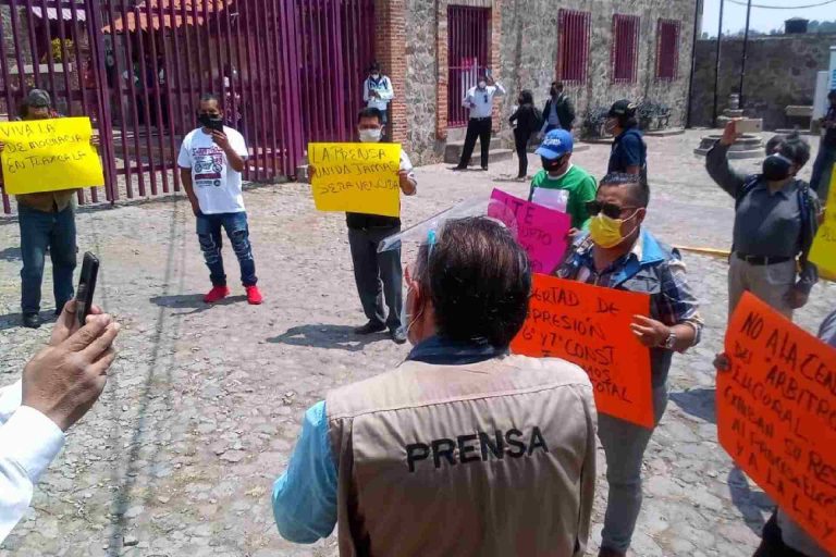 Moderadores de debates a gubernatura tienen jugosos convenios: Coprem