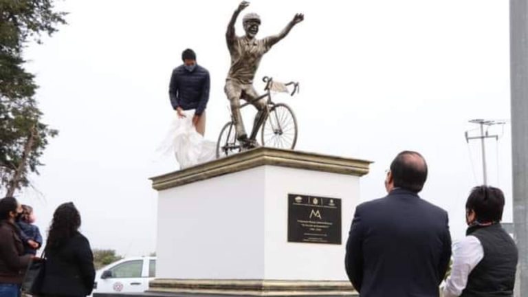 Halcón-Ciclista-Monumento