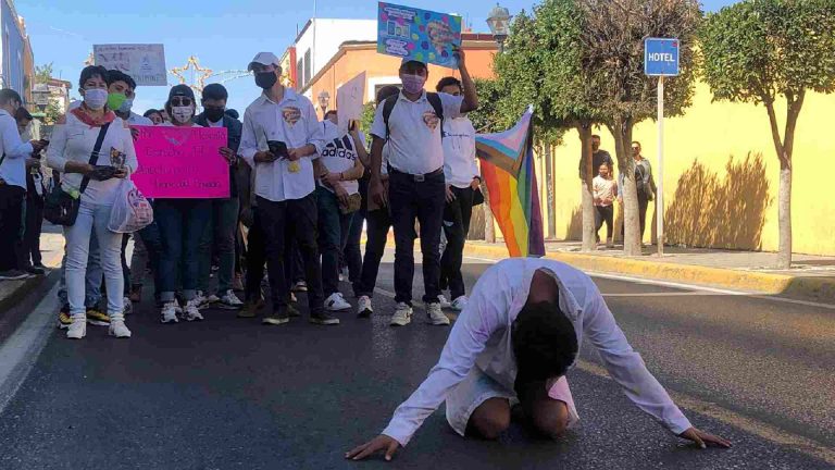 JDH Tlaxcala pone colores a colectivas; conmemoran Derechos Humanos