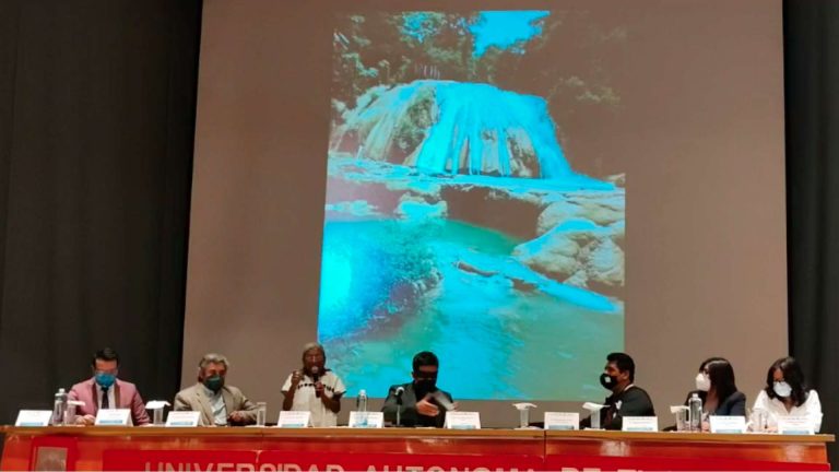 Por medio del agua y el calor se alcanza la salud: Abuela Nahui