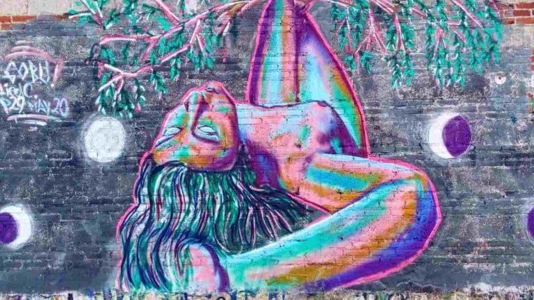 Grafitti: El arte mural de Lied Gabriela confronta tabúes en las calles