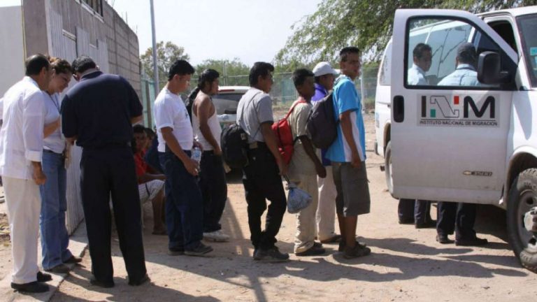 Migrantes viven maltrato y abusos con autoridades migratorias en Tlaxcala