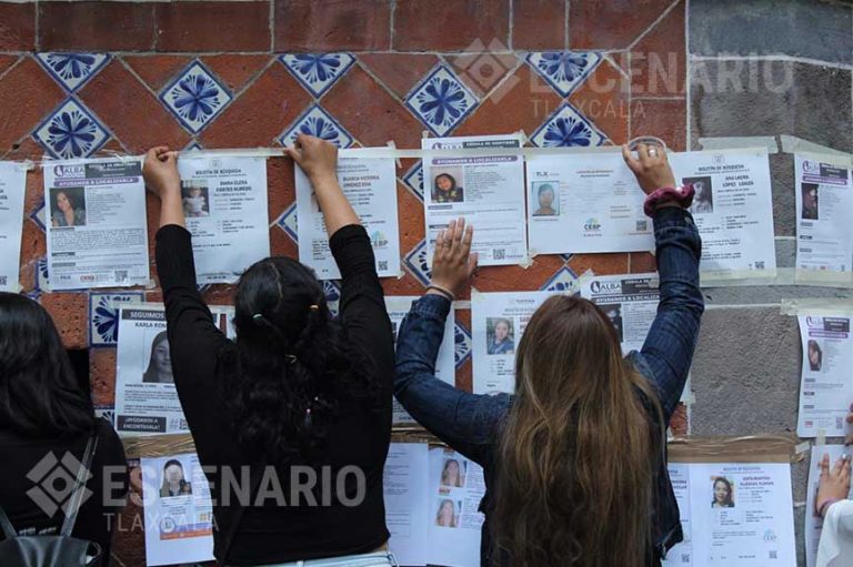 Pegan afiches de 51 tlaxcaltecas desaparecidas; solo 4 localizadas desde 2009