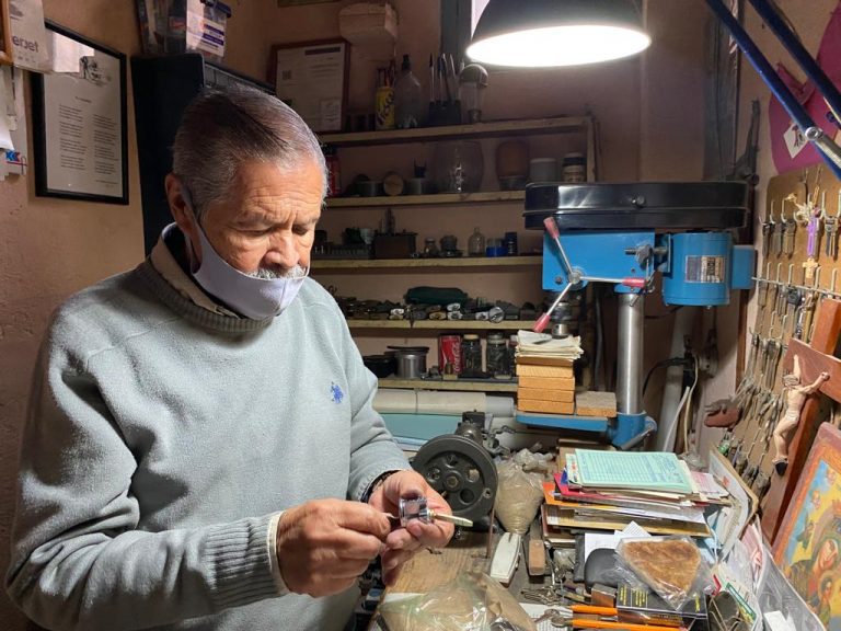 Corichi quiere que Don José pague 315% más que antes para trabajar