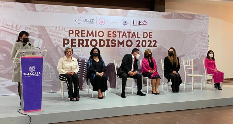 Transparencia: Gana Escenario Tlx mención especial del Premio Estatal del IAIP y Otros Datos el galardón
