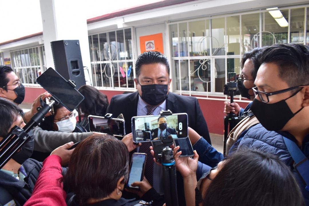 No hay proveedor autorizado para vender uniformes: Cobat