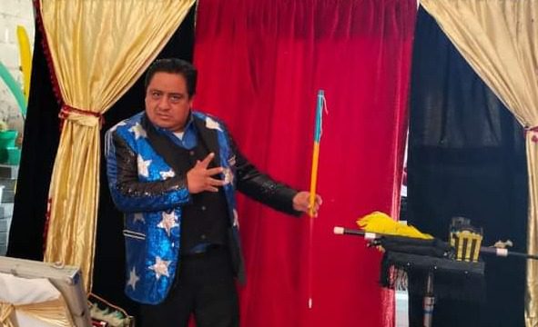 Mago Izack, 20 años ejerciendo el oficio que ha sorprendido a las infancias tlaxcaltecas 2 mago-izack-zacatelco-tlaxcala