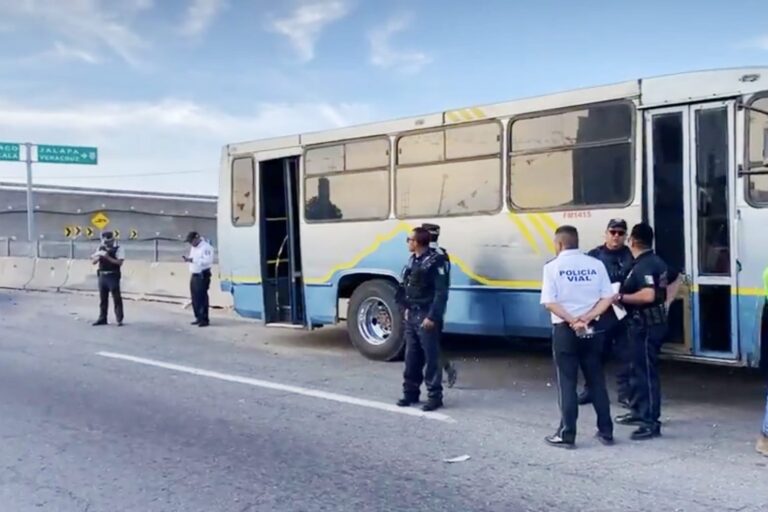 Atiende protección civil y policía de Huamantla incidente vial en la entrada poniente del municipio