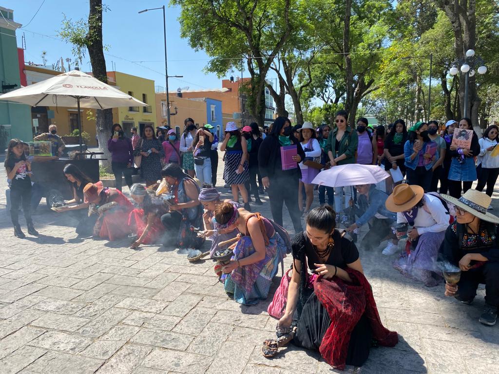 Marcha del 8M2023 en Tlaxcala reafirma la fuerza del movimiento feminista pese a la represión 2 marcha-del-8m-en-tlaxcala-gobierno-movimiento-feminista-represión-