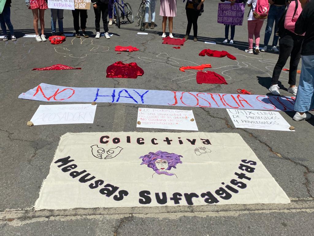 Marcha del 8M2023 en Tlaxcala reafirma la fuerza del movimiento feminista pese a la represión 3 marcha-del-8m-en-tlaxcala-gobierno-movimiento-feminista-represión-