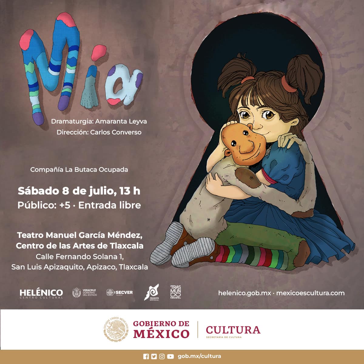 "MÍA", espectáculo teatral actriz y títere 2 MÍA