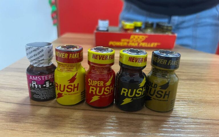 Municipio de Tlaxcala alerta sobre uso de poppers, aunque ellos autorizan su venta