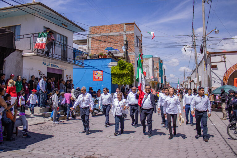 Desfile Cívico por la Independencia en Tepetitla de Lardizábal