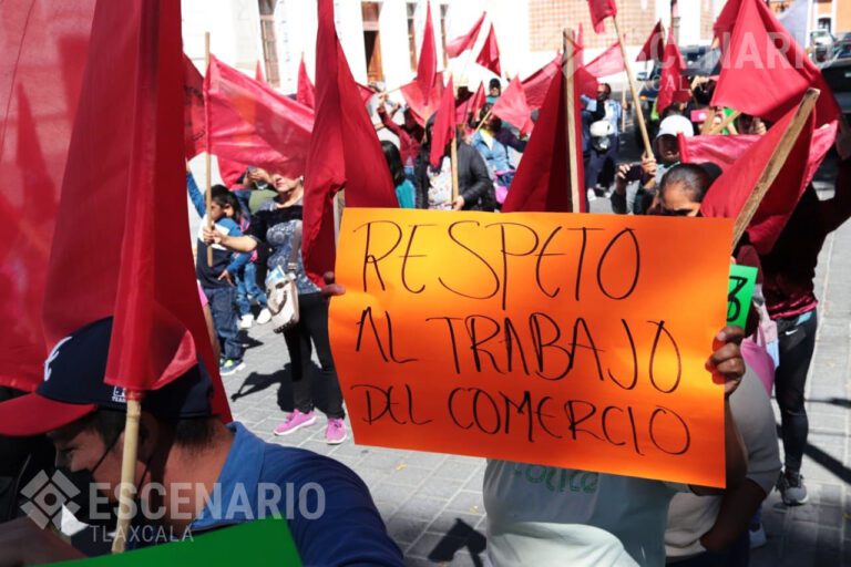 Comerciantes de Aurrera no aceptan reubicación por parte de Ayuntamiento de Tlaxcala