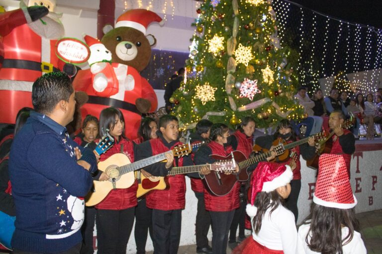 Inicia la Navidad en Tepetitla de Lardizábal