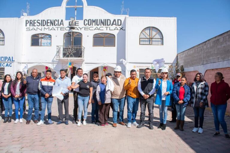 Inicia Alan Alvarado construcción de cancha de baloncesto y techumbre en San Mateo Ayecac