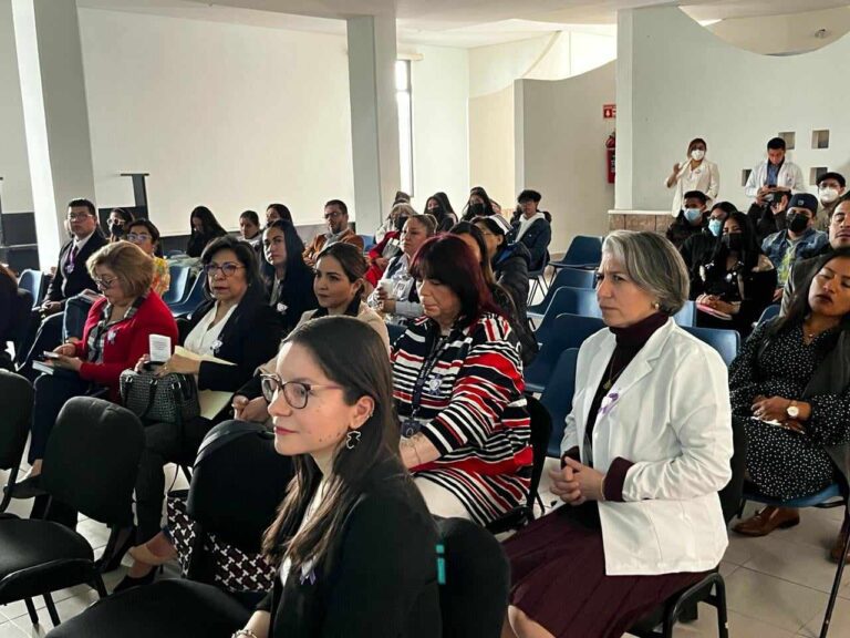 Día del implante coclear: La responsabilidad financiera de los padres