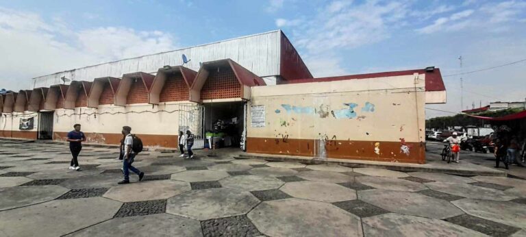 Impacto a los comerciantes de pollo por el síndrome de Guillain-Barré