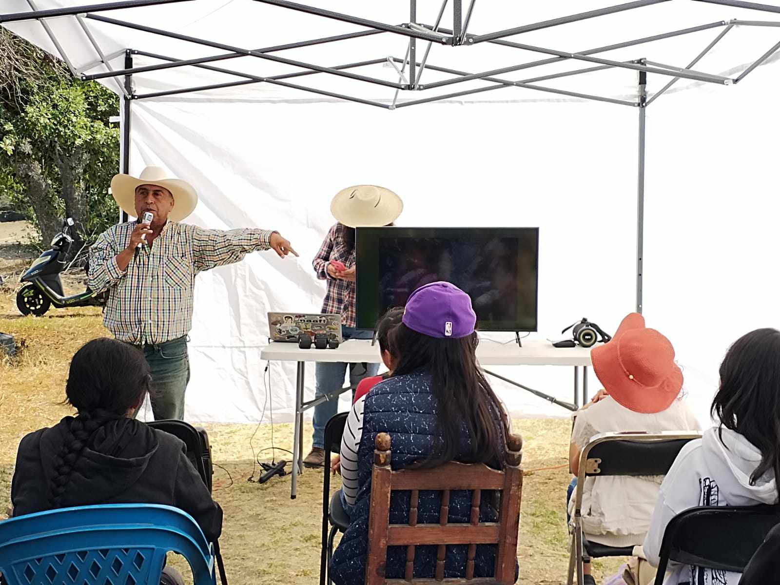 Segundo FestiTlax de los Anfibios en Tlaxcala: Celebrando la diversidad y la conservación 5 439815333 967634365088844 7204105318053759896 n